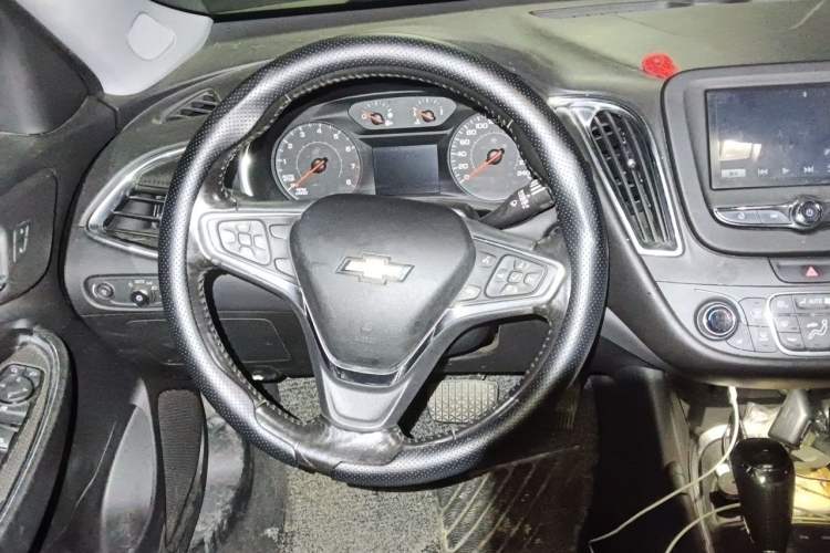 Used Chevrolet Malibu XL 2017 1.5T Automatic Ruichi Edition Steering Wheel