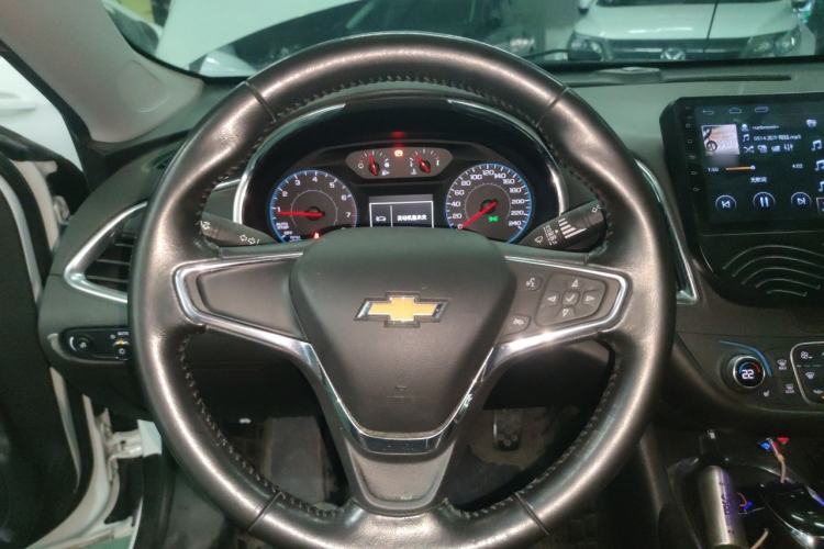 Used Chevrolet Malibu XL 2017 1.5T Automatic Ruichi Edition Steering Wheel