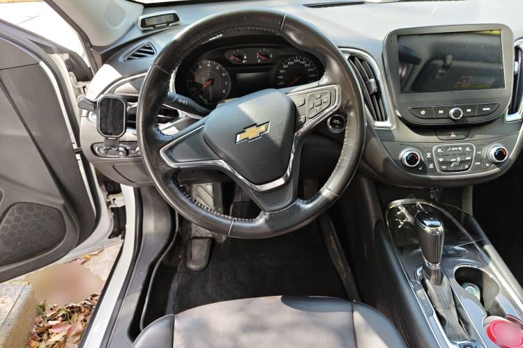 Used Chevrolet Malibu XL 2017 1.5T Automatic Ruichi Edition Steering Wheel