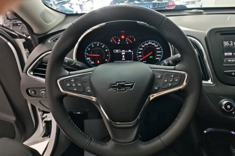 Used Chevrolet Malibu XL 2017 1.5T Automatic Ruichi Edition Steering Wheel