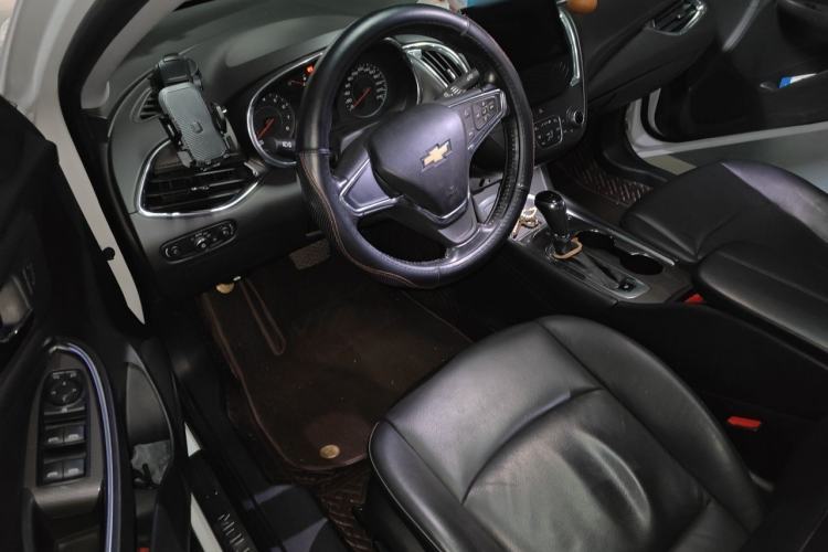 Used Chevrolet Malibu XL 2017 1.5T Automatic Ruichi Edition Steering Wheel