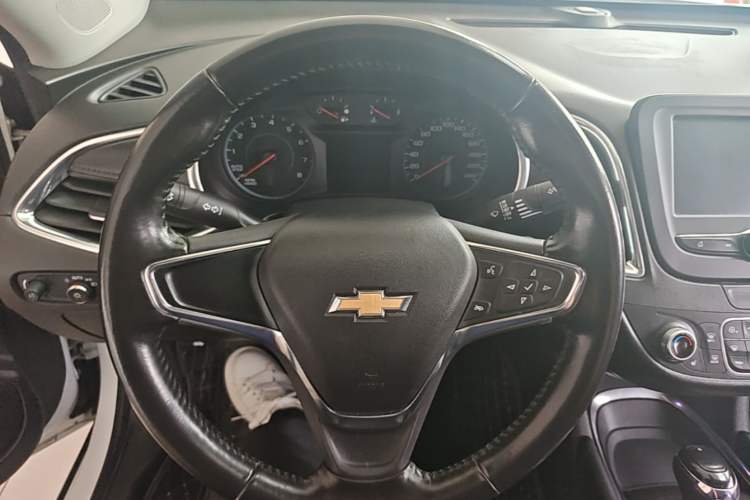 Used Chevrolet Malibu XL 2017 1.5T Automatic Ruichi Edition Steering Wheel