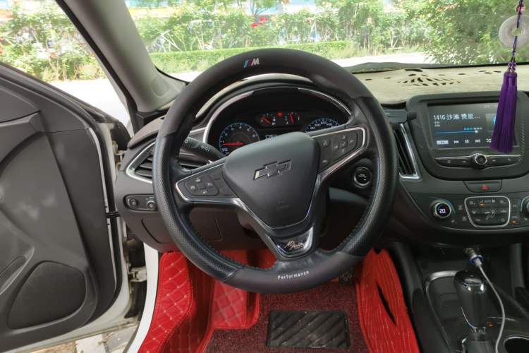 Used Chevrolet Malibu XL 2017 1.5T Automatic Ruichi Edition Steering Wheel