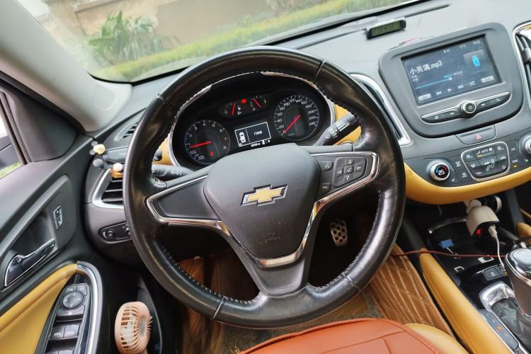 Used Chevrolet Malibu XL 2017 1.5T Automatic Ruichi Edition Steering Wheel