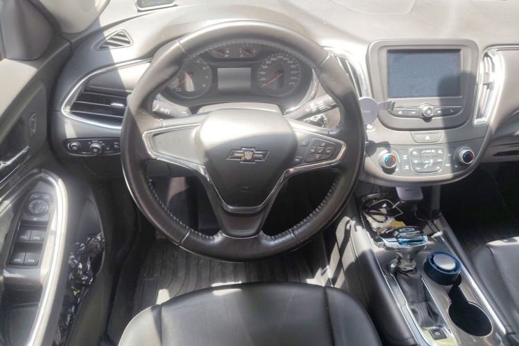 Used Chevrolet Malibu XL 2017 1.5T Automatic Ruichi Edition Steering Wheel