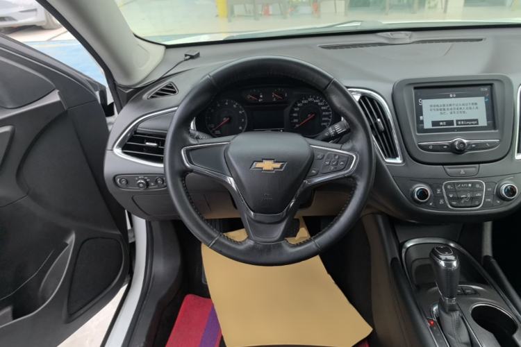 Used Chevrolet Malibu XL 2017 1.5T Automatic Ruichi Edition Steering Wheel