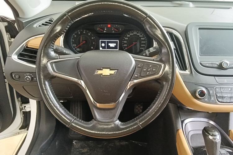Used Chevrolet Malibu XL 2017 1.5T Automatic Ruichi Edition Steering Wheel