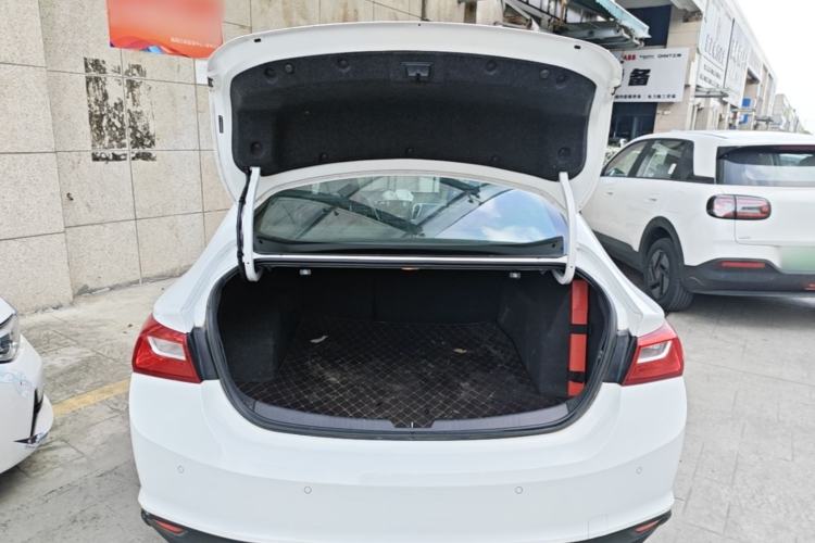 Used Chevrolet Malibu XL 2017 1.5T Automatic Ruichi Edition Trunk