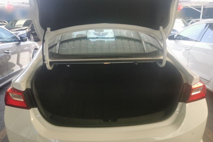 Used Chevrolet Malibu XL 2017 1.5T Automatic Ruichi Edition Trunk