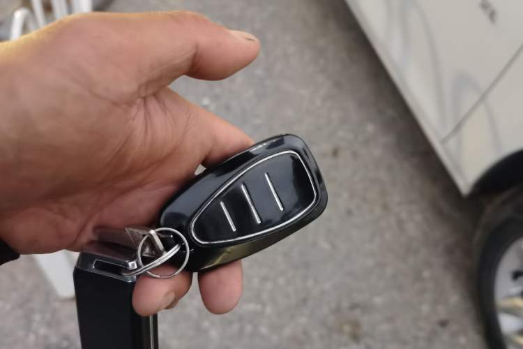 Used Chevrolet Malibu XL 2017 1.5T Automatic Ruichi Edition Vehicle Key
