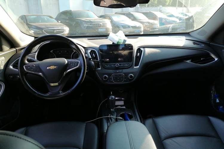 Used Chevrolet Malibu XL 2018 530T Automatic Ruiyi Edition Center Console