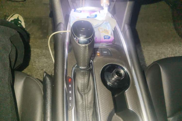 Used Chevrolet Malibu XL 2018 530T Automatic RuiChi Edition Gear Lever