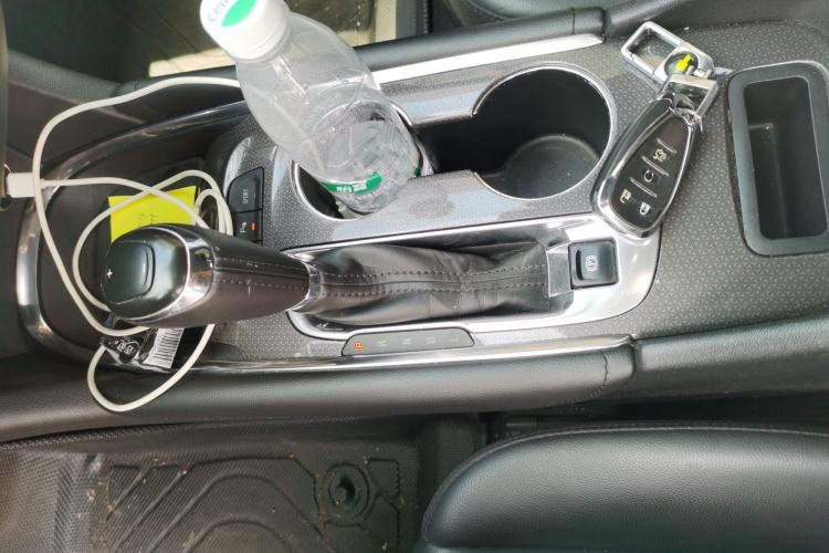 Used Chevrolet Malibu XL 2018 530T Automatic Ruiyi Edition Gear Lever