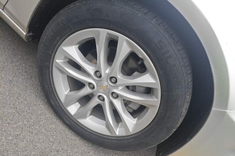 Used Chevrolet Malibu XL 2018 530T Automatic Ruiyi Edition Right Front Wheel Hub