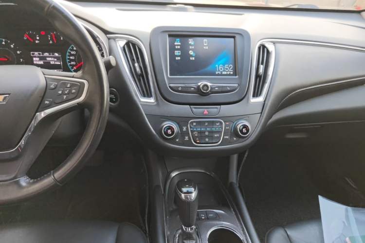 Used Chevrolet Malibu XL 2018 530T Automatic RuiChi Edition Audio And AC Panel