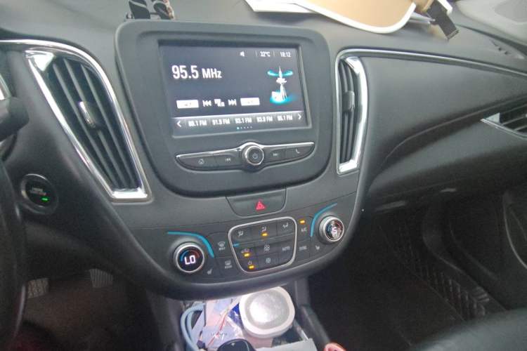 Used Chevrolet Malibu XL 2018 530T Automatic RuiChi Edition Audio And AC Panel