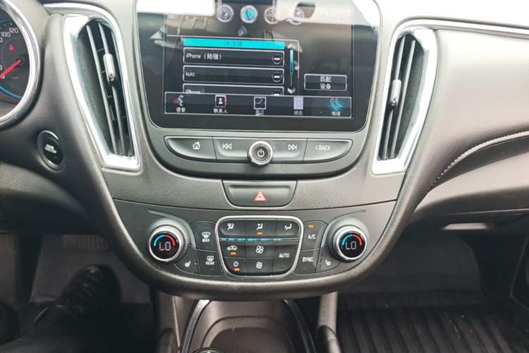 Used Chevrolet Malibu XL 2018 530T Automatic Ruiyi Edition Audio And AC Panel