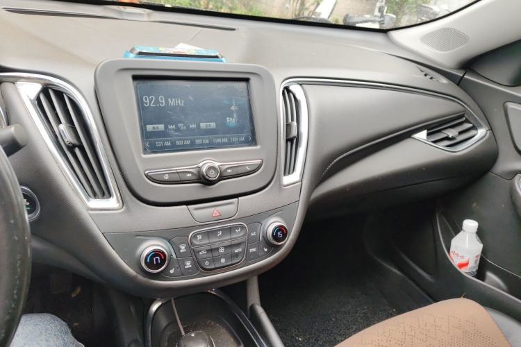 Used Chevrolet Malibu XL 2018 530T Automatic RuiChi Edition Audio And AC Panel