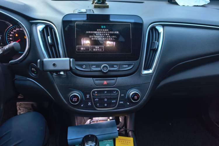 Used Chevrolet Malibu XL 2018 530T Automatic Ruiyi Edition Audio And AC Panel