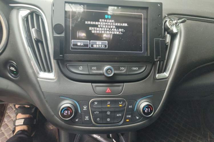 Used Chevrolet Malibu XL 2018 530T Automatic Ruiyi Edition Audio And AC Panel