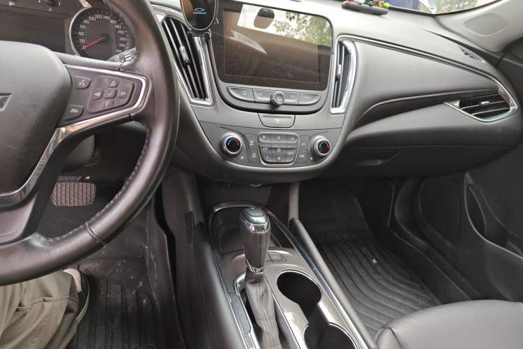 Used Chevrolet Malibu XL 2018 530T Automatic Ruiyi Edition Audio And AC Panel