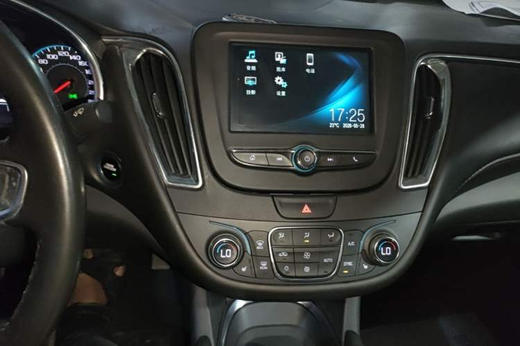 Used Chevrolet Malibu XL 2018 530T Automatic RuiChi Edition Audio And AC Panel