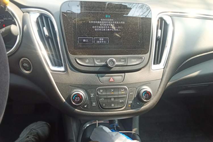 Used Chevrolet Malibu XL 2018 530T Automatic Ruiyi Edition Audio And AC Panel
