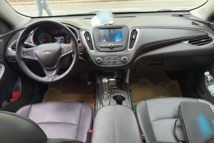 Used Chevrolet Malibu XL 2018 530T Automatic RuiChi Edition Center Console