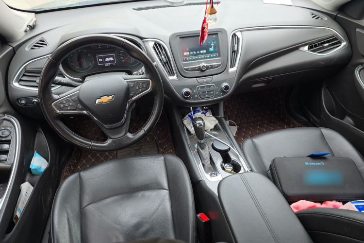 Used Chevrolet Malibu XL 2018 530T Automatic Ruiyi Edition Center Console