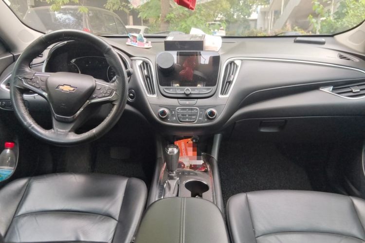 Used Chevrolet Malibu XL 2018 530T Automatic Ruiyi Edition Center Console