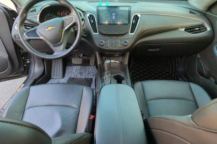 Used Chevrolet Malibu XL 2018 530T Automatic RuiChi Edition Center Console