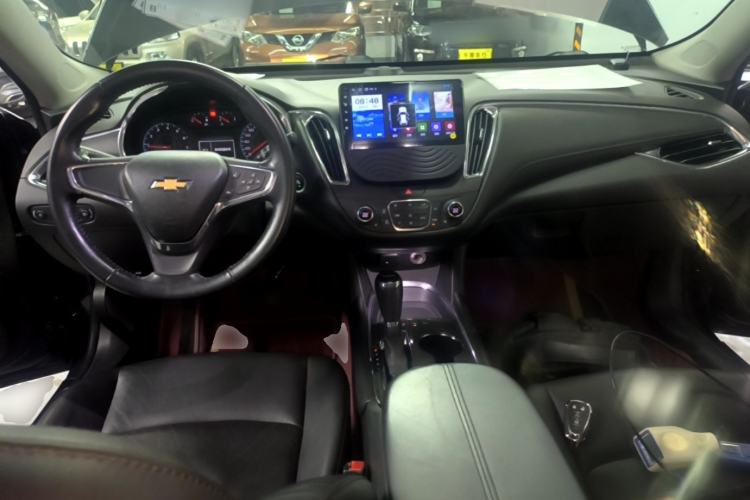 Used Chevrolet Malibu XL 2018 530T Automatic RuiChi Edition Center Console