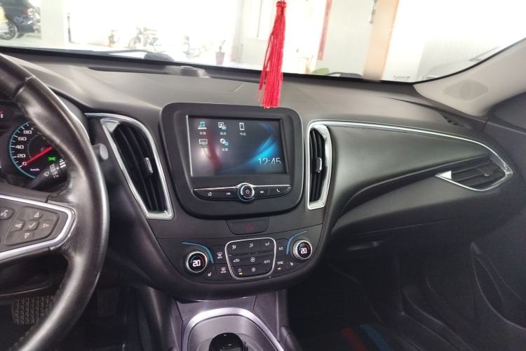 Used Chevrolet Malibu XL 2018 530T Automatic RuiChi Edition Center Console