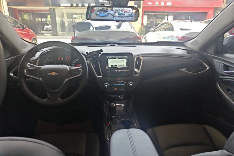 Used Chevrolet Malibu XL 2018 530T Automatic RuiChi Edition Center Console
