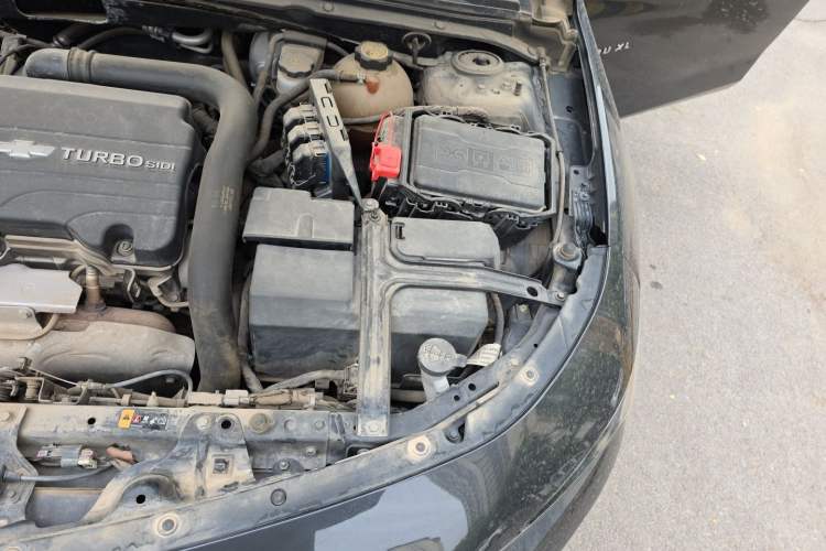 Used Chevrolet Malibu XL 2018 530T Automatic Ruiyi Edition Engine Bay Left
