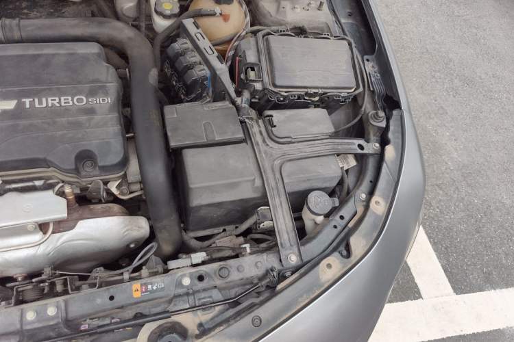 Used Chevrolet Malibu XL 2018 530T Automatic Ruiyi Edition Engine Bay Left