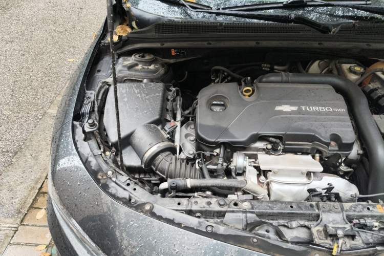Used Chevrolet Malibu XL 2018 530T Automatic Luxury Edition Engine Bay Right