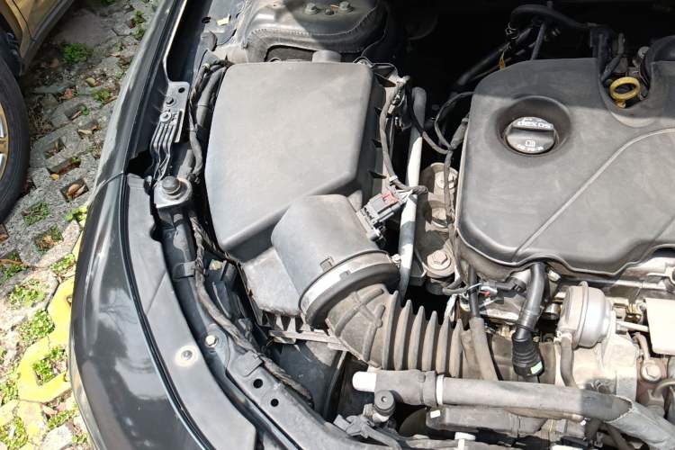 Used Chevrolet Malibu XL 2018 530T Automatic Ruiyi Edition Engine Bay Right