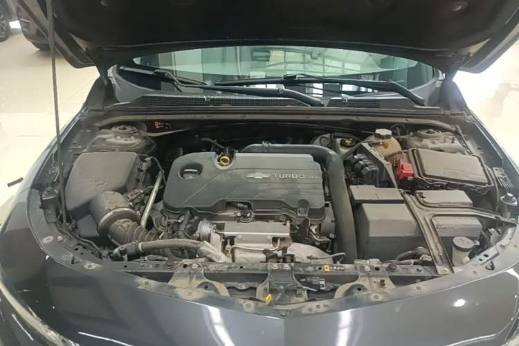 Used Chevrolet Malibu XL 2018 530T Automatic Luxury Edition Engine Bay