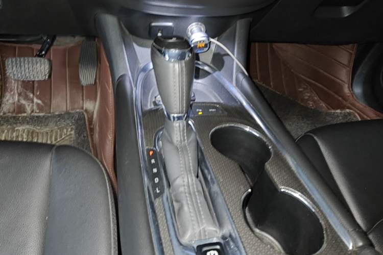 Used Chevrolet Malibu XL 2018 530T Automatic RuiChi Edition Gear Lever