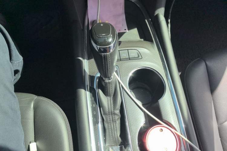 Used Chevrolet Malibu XL 2018 530T Automatic Ruiyi Edition Gear Lever