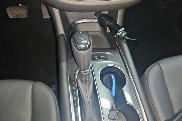 Used Chevrolet Malibu XL 2018 530T Automatic RuiChi Edition Gear Lever