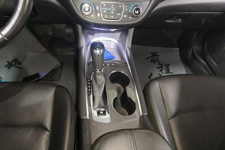 Used Chevrolet Malibu XL 2018 530T Automatic RuiChi Edition Gear Lever