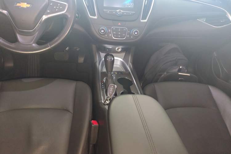 Used Chevrolet Malibu XL 2018 530T Automatic RuiChi Edition Gear Lever