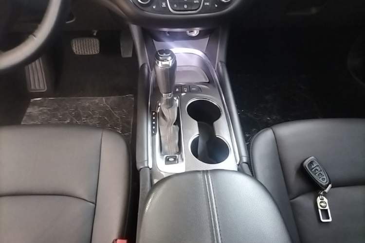Used Chevrolet Malibu XL 2018 530T Automatic RuiChi Edition Gear Lever