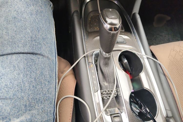 Used Chevrolet Malibu XL 2018 530T Automatic RuiChi Edition Gear Lever