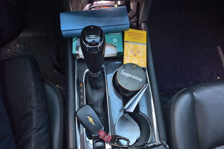Used Chevrolet Malibu XL 2018 530T Automatic Ruiyi Edition Gear Lever