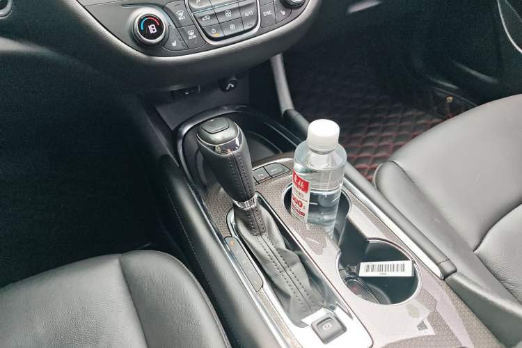 Used Chevrolet Malibu XL 2018 530T Automatic Ruiyi Edition Gear Lever