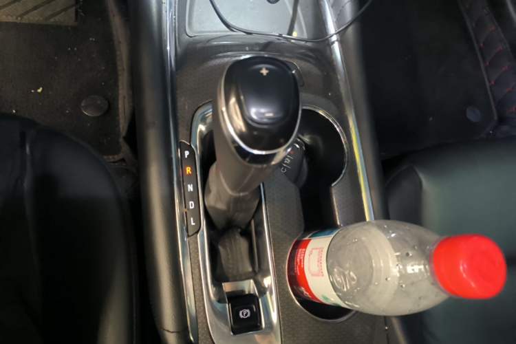 Used Chevrolet Malibu XL 2018 530T Automatic Ruiyi Edition Gear Lever