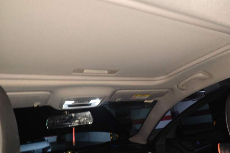 Used Chevrolet Malibu XL 2018 530T Automatic RuiChi Edition Headliner